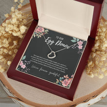 Load image into Gallery viewer, Egg Donor IVF Gift Dainty Heart Necklace
